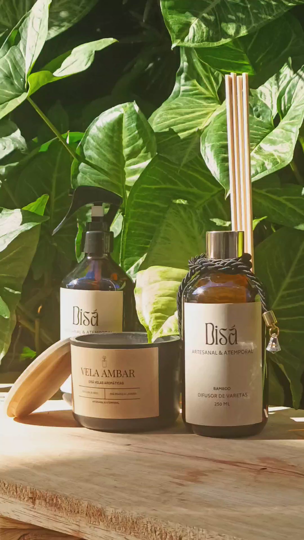 Kit Âmbar Trio – Água Aromática + Difusor de Varetas + Vela Aromática